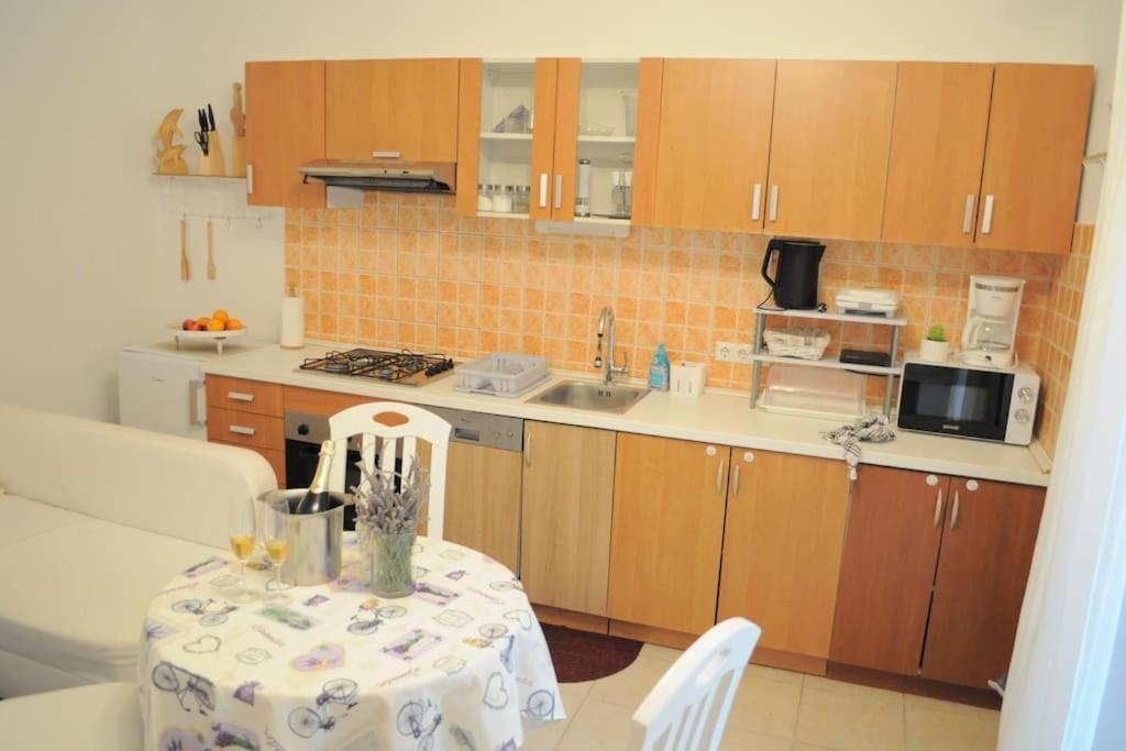 Little House Kucica Villa Banjol Ngoại thất bức ảnh